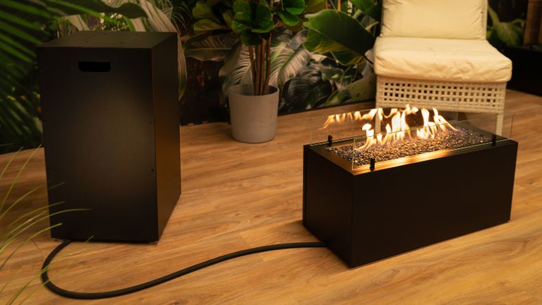 Brasero de Gas Moderno para Exterior: Elegancia y Calor con Planika — detalle en primer plano