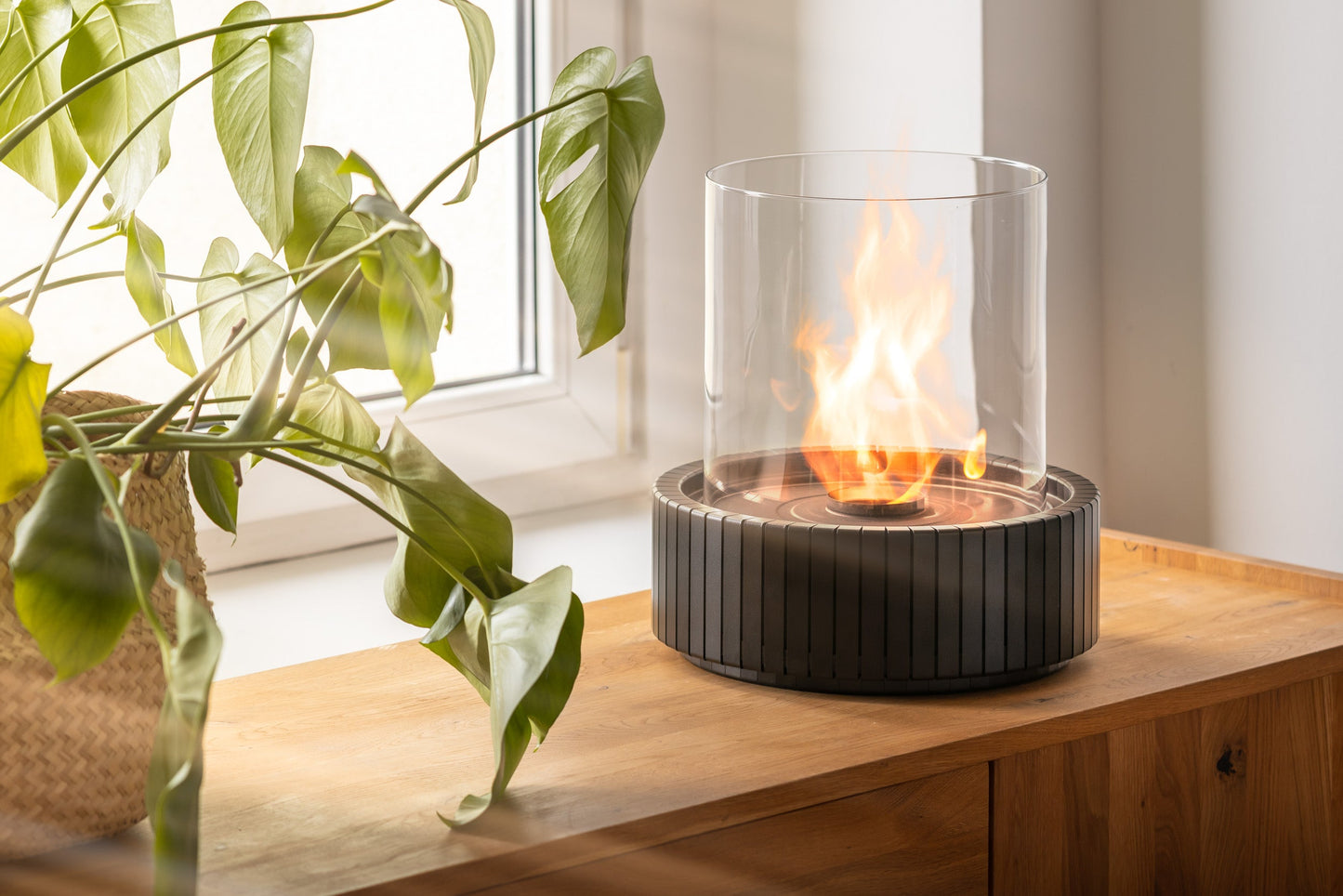 Chimenea de Mesa de Bioetanol Lotus | Planika — vista frontal