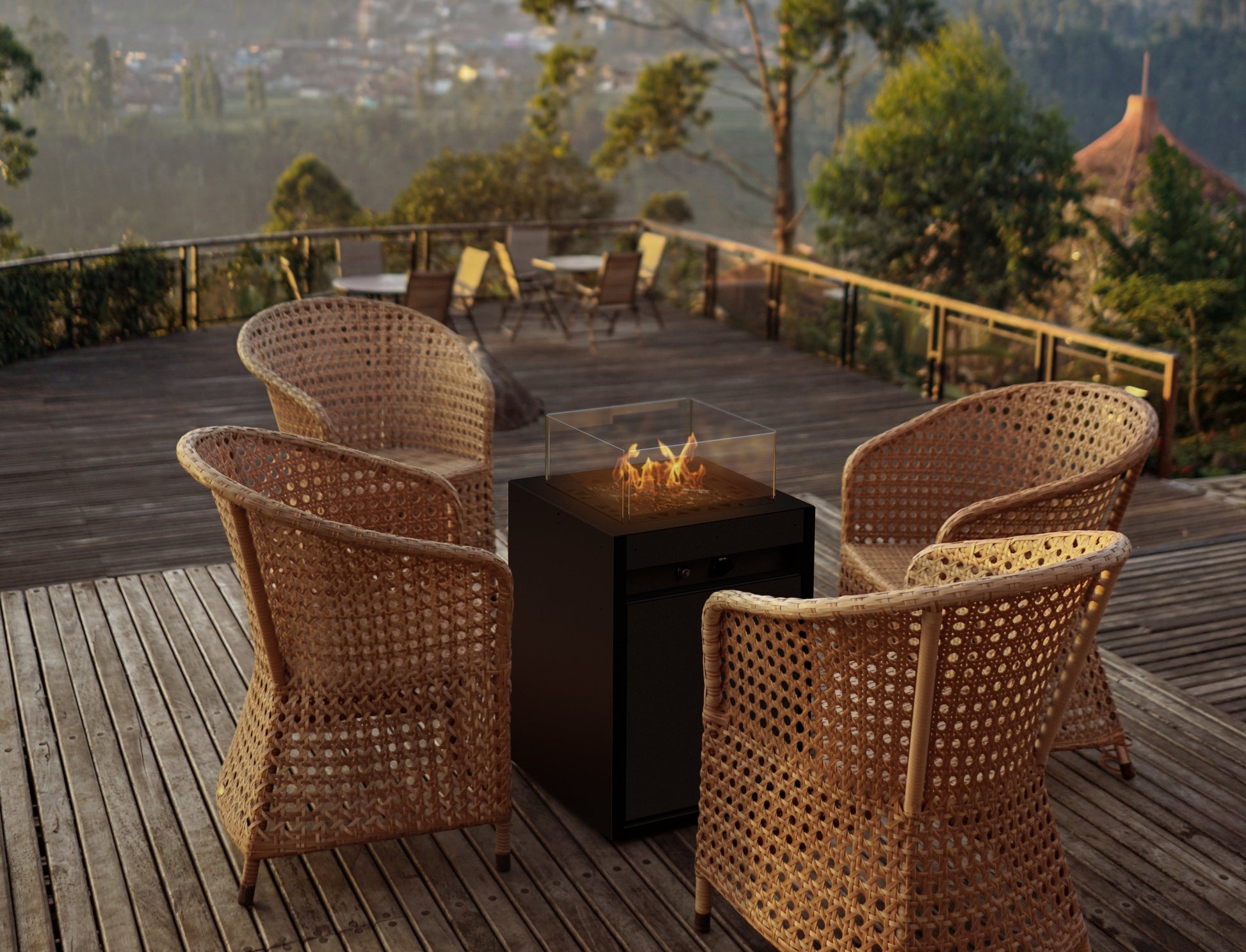 Chimenea de Gas Cuadrada para Exteriores | Square | Planika — en terraza, modelo cuadrado