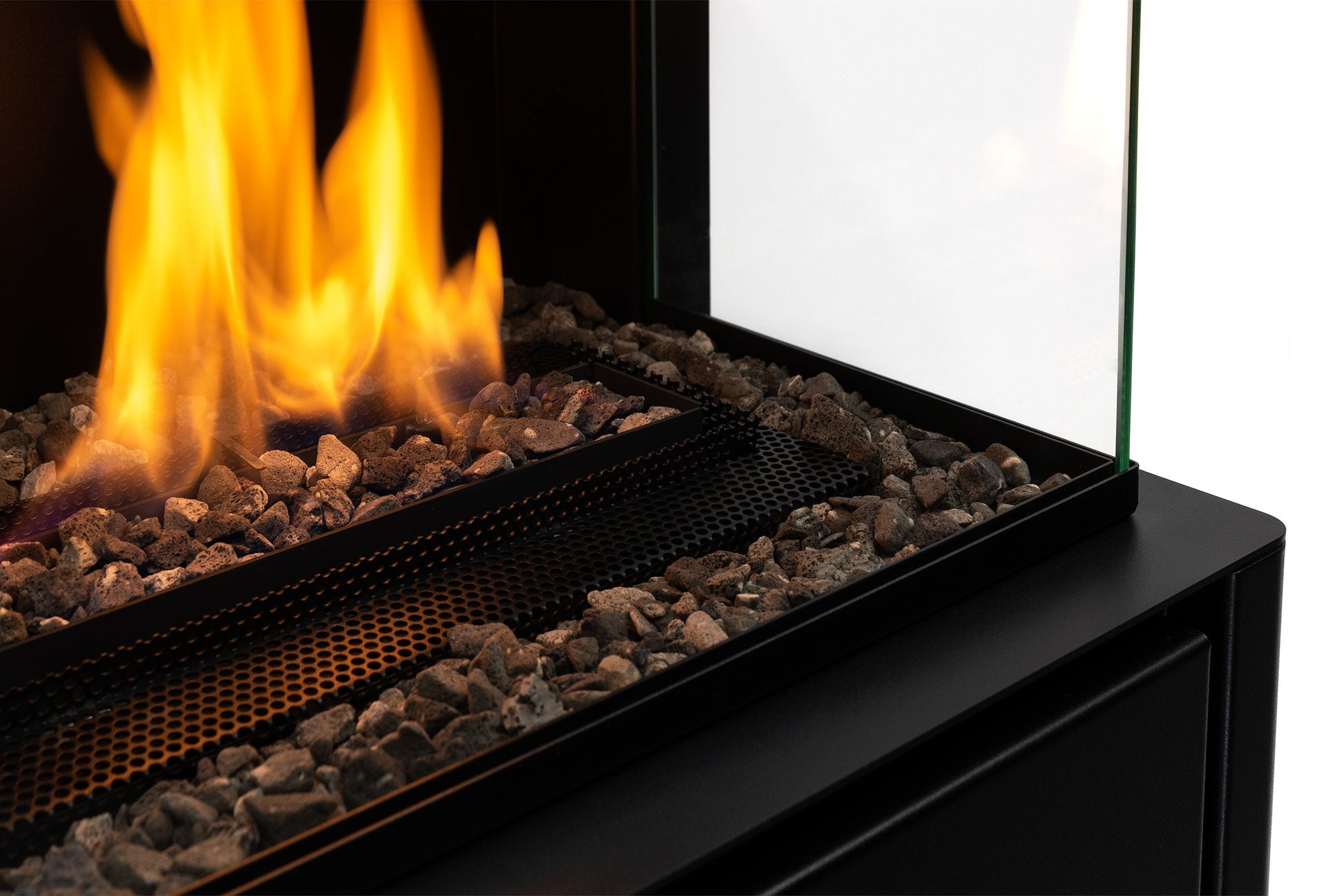 Estufa Bio Etanol de Alta Tecnología con Arcticon BEV | Planika — vista 3/4