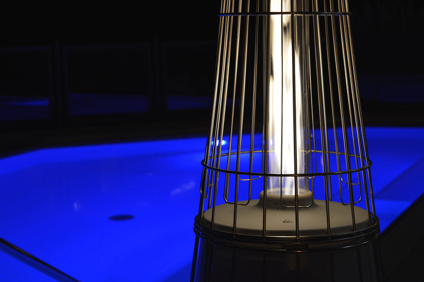 Estufa de Gas Exterior de Lujo – DolceVita Lightfire para Momentos Elegantes al Aire Libre — en terraza