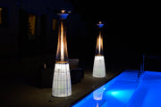 Estufa de Gas Exterior de Lujo – DolceVita Lightfire para Momentos Elegantes al Aire Libre — vista lateral, en terraza, de noche