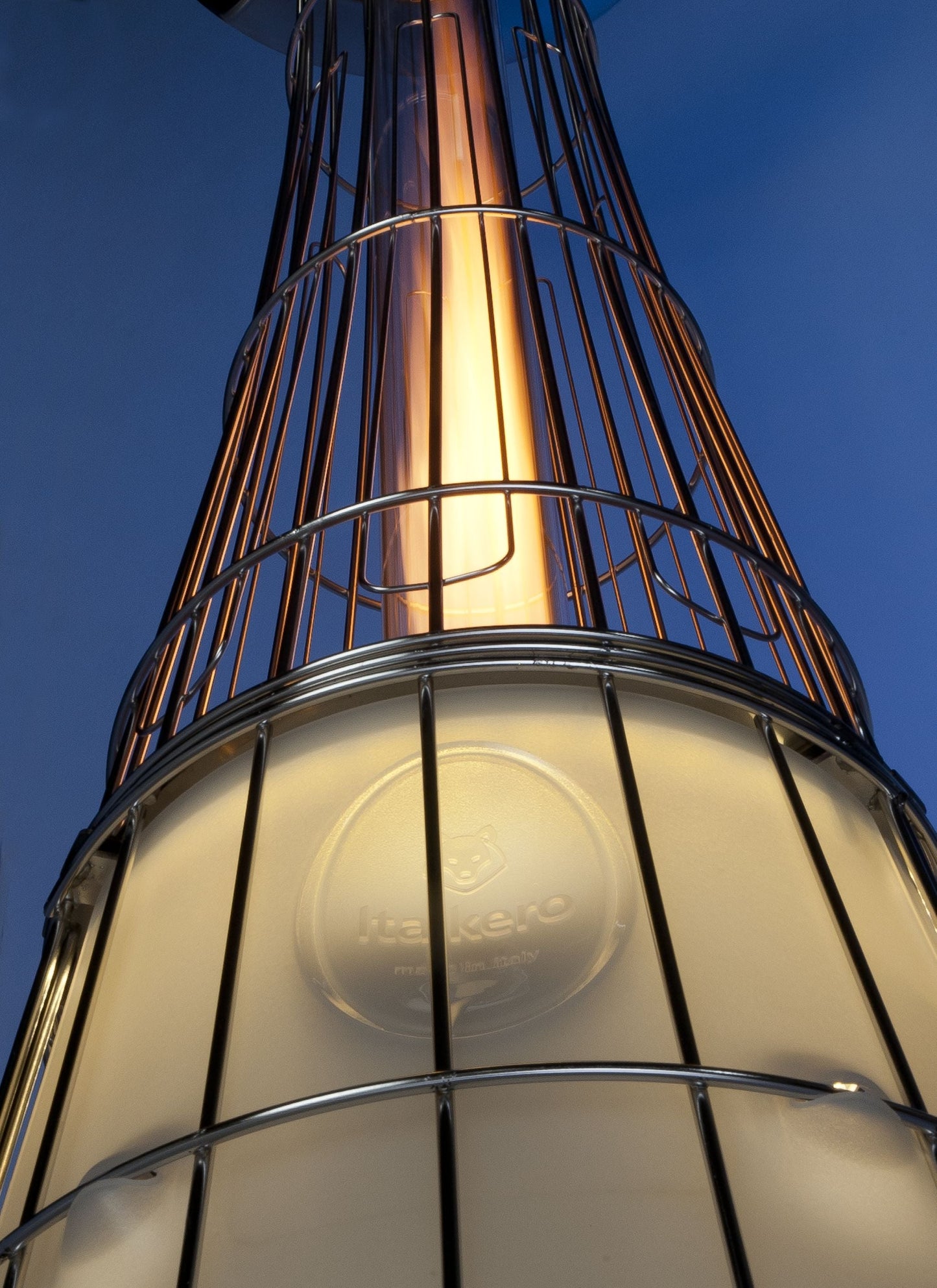 Estufa de Gas Exterior de Lujo – DolceVita Lightfire para Momentos Elegantes al Aire Libre — en terraza