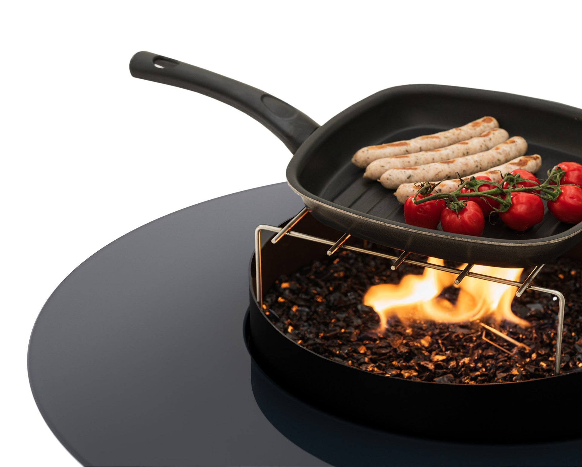 Estufa de Gas para Exterior con Función BBQ | Planika — con llama encendida