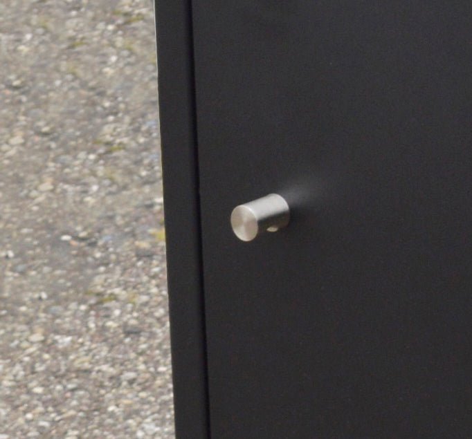 Estufa Para Exteriores Compacta de Italkero - Etna — detalle en primer plano, en jardín