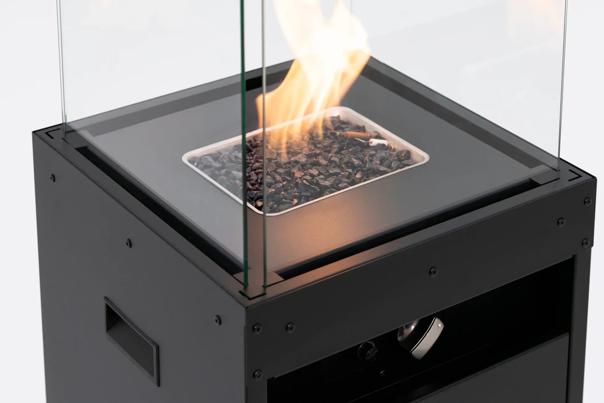 Estufa para Terraza | Faro: Elegancia y Calidez para Exteriores — vista 3/4