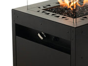 Mesa de Fuego a Gas Para Exteriores | Cuadrada | Planika Square — con llama encendida