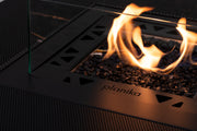 Mesa de Fuego alta a Gas Para Exterior – Elegancia y Calidez de Planika — con llama encendida