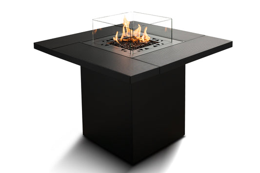 Mesa de Fuego a Gas Para Exteriores | Cuadrada | Planika Square — vista frontal, con llama encendida, modelo cuadrado